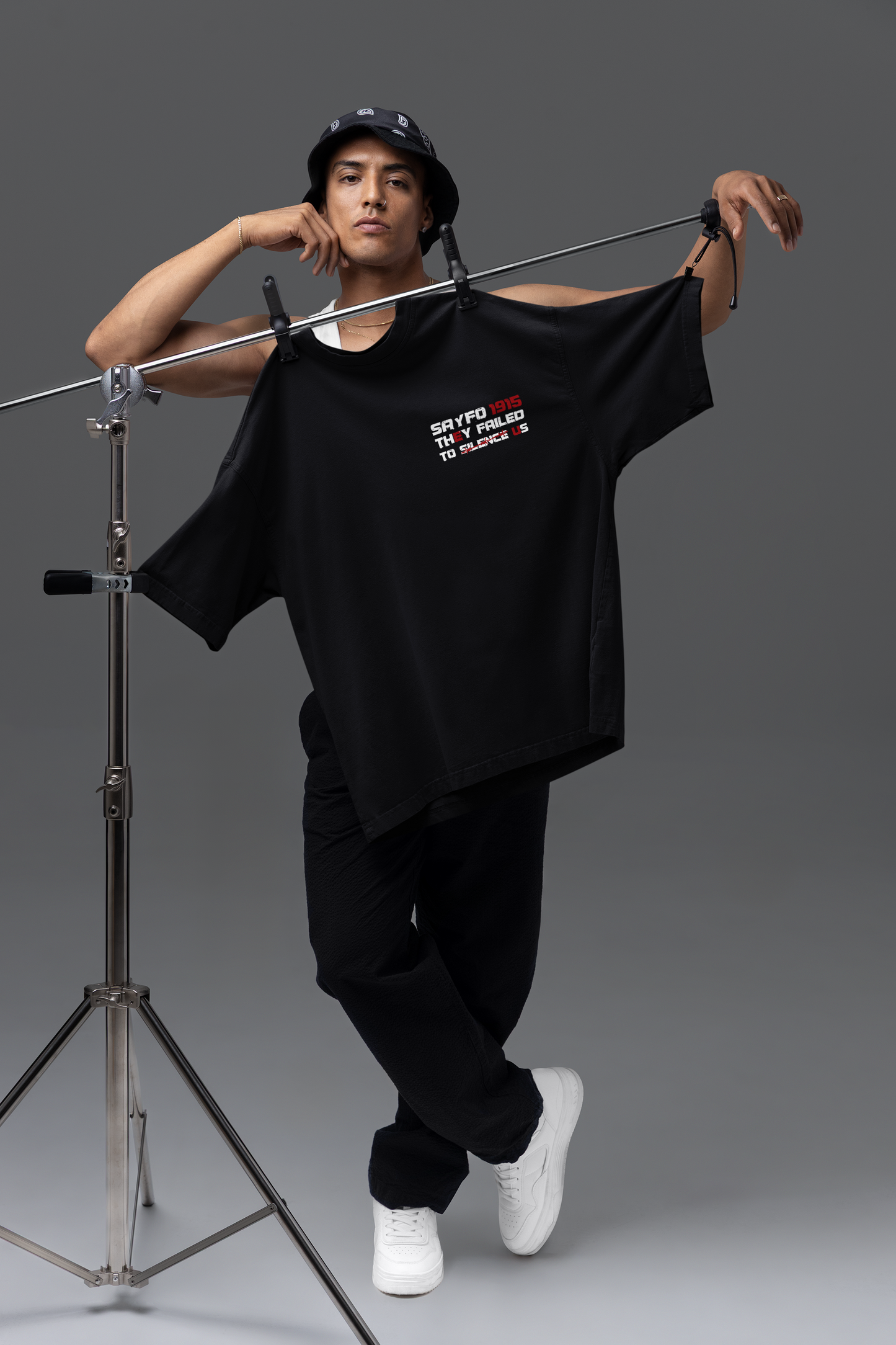 Sayfo 1915 T-Shirt | Assyrischer Genozid Gedenk Shirt | Syrische Geschichte | Widerstandsfähig Unisex